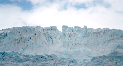 Wider image of glacier edge's top